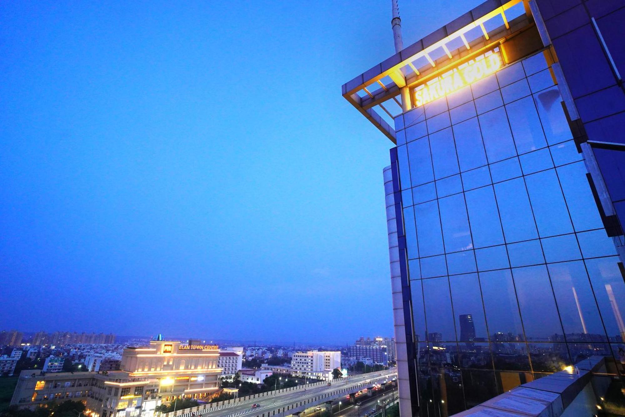 Hotel Sakura Gold Gurgaon Eksteriør billede